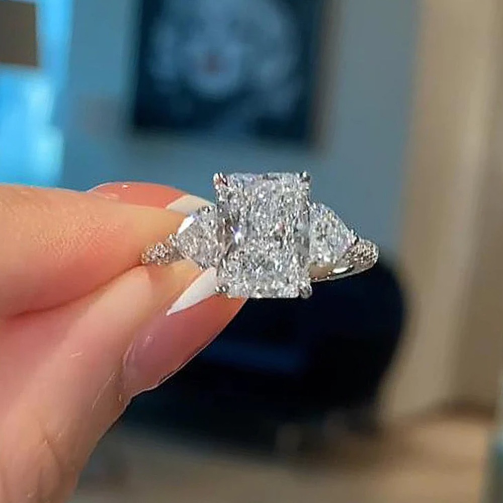 🎉HOLIDAY SALE🎉 3CT Lab Diamond Ring